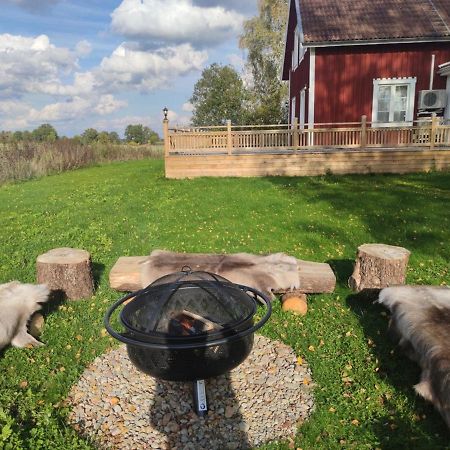 Sunnansjo Gard Guest House Katrineholm Bagian luar foto