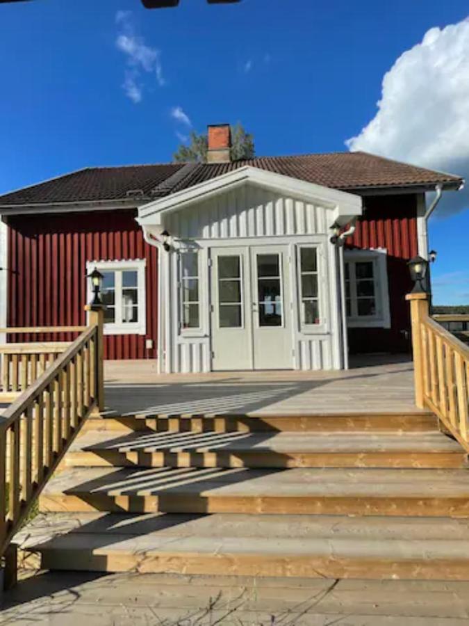Sunnansjo Gard Guest House Katrineholm Bagian luar foto
