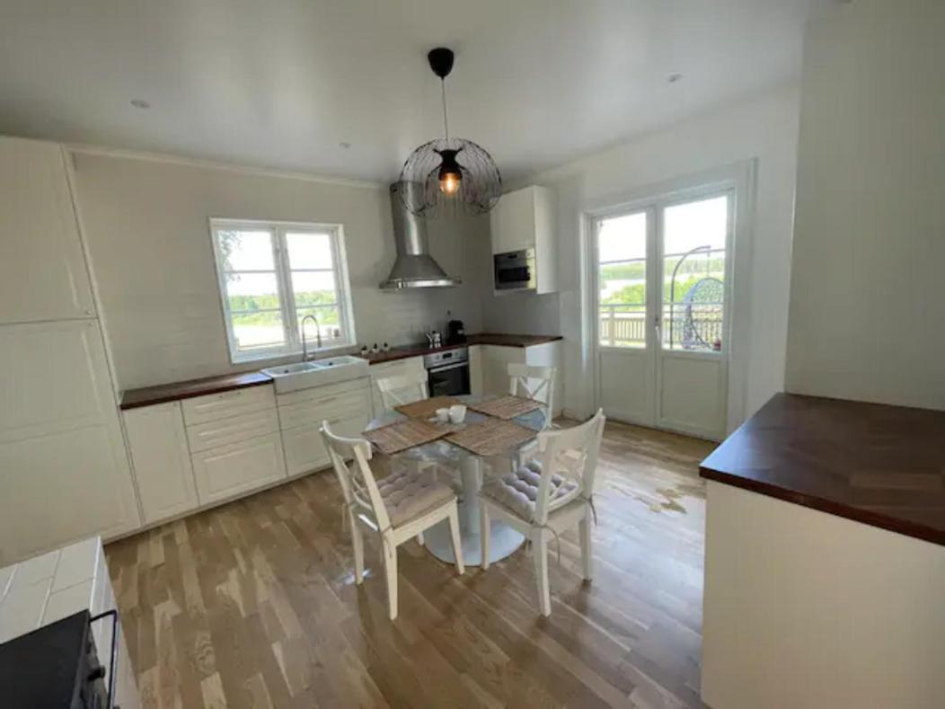 Sunnansjo Gard Guest House Katrineholm Bagian luar foto