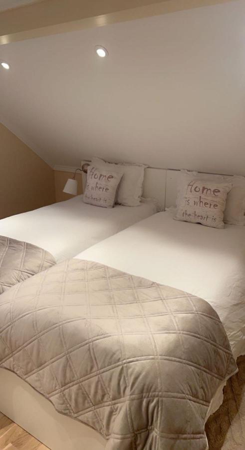 Sunnansjo Gard Guest House Katrineholm Bagian luar foto